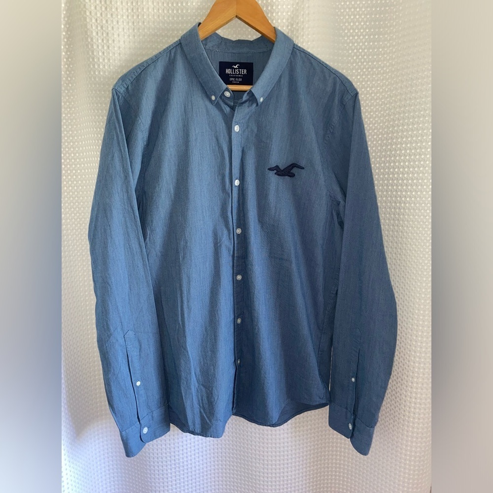 2/40$ HOLLISTER epic flex stretch buttoned blue shirt size Large